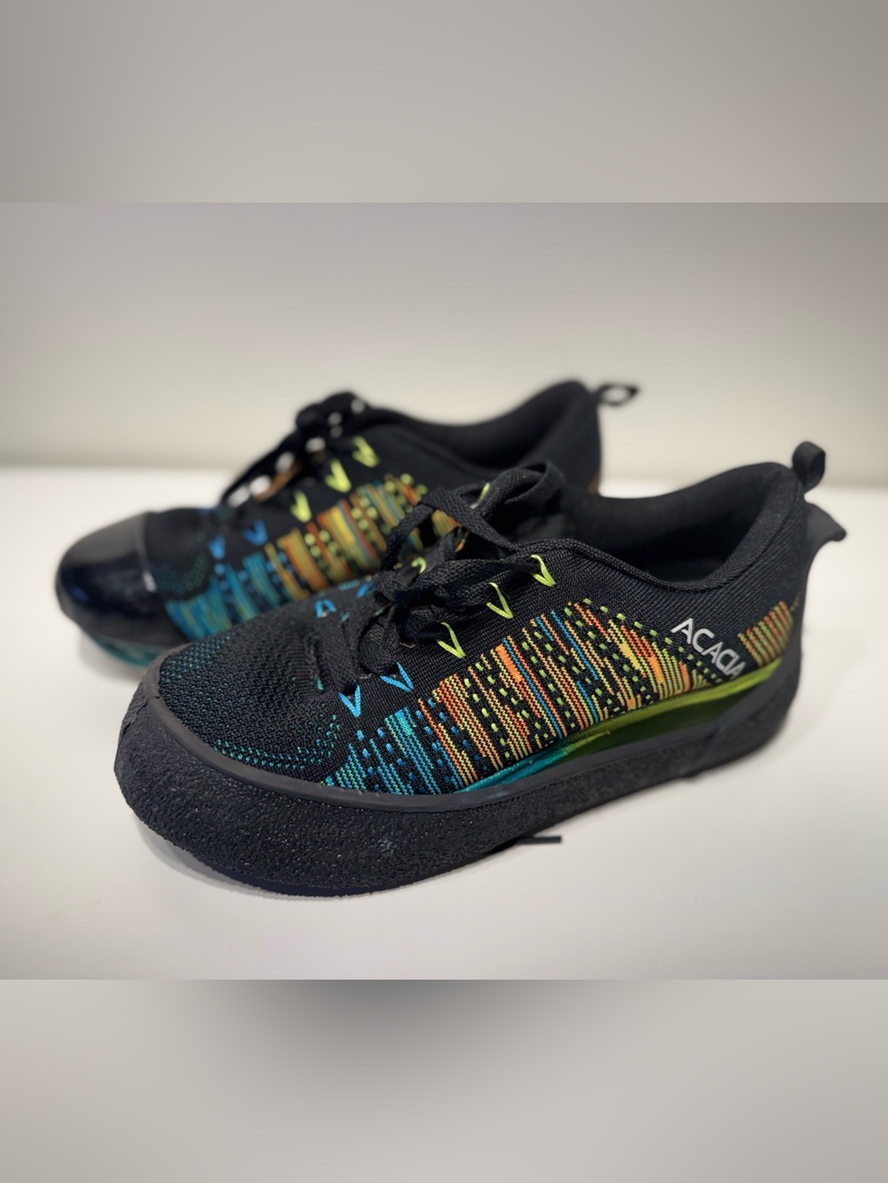 Acacia Curling shoes